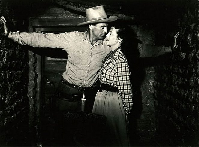 Along Came Jones - Photos - Gary Cooper, Loretta Young