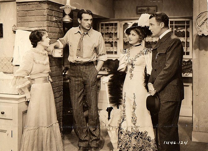 One Sunday Afternoon - Filmfotos - Frances Fuller, Gary Cooper, Fay Wray, Neil Hamilton