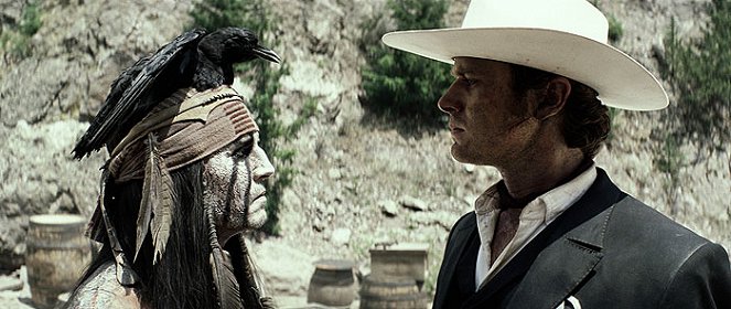 Osamelý jazdec - Z filmu - Johnny Depp, Armie Hammer