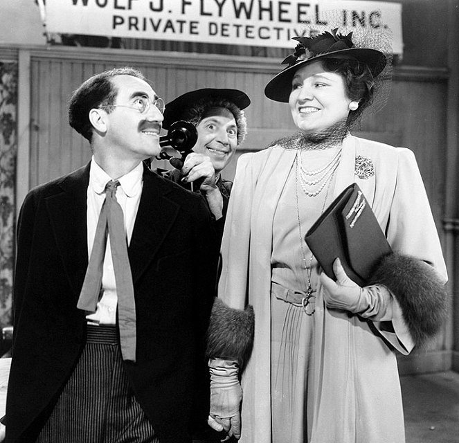 Kačacia polievka - Z filmu - Groucho Marx, Harpo Marx, Margaret Dumont