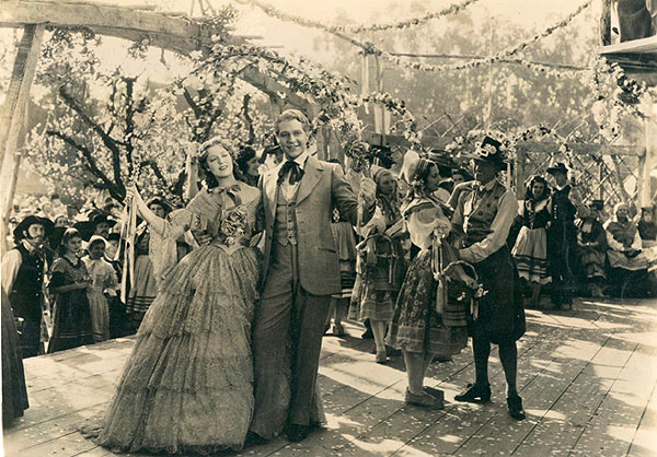 Maytime - Photos - Jeanette MacDonald, Nelson Eddy