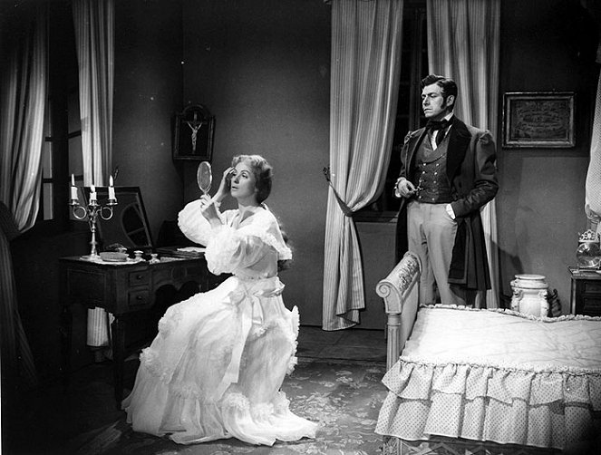 The Red and the Black - Photos - Danielle Darrieux, Jean Martinelli