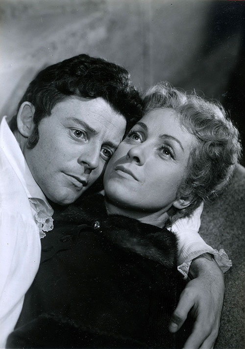 The Red and the Black - Photos - Gérard Philipe, Danielle Darrieux