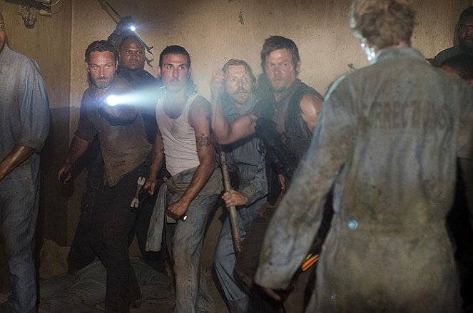 The Walking Dead - Sick - Photos - Andrew Lincoln, Irone Singleton, Nick Gomez, Lew Temple, Norman Reedus