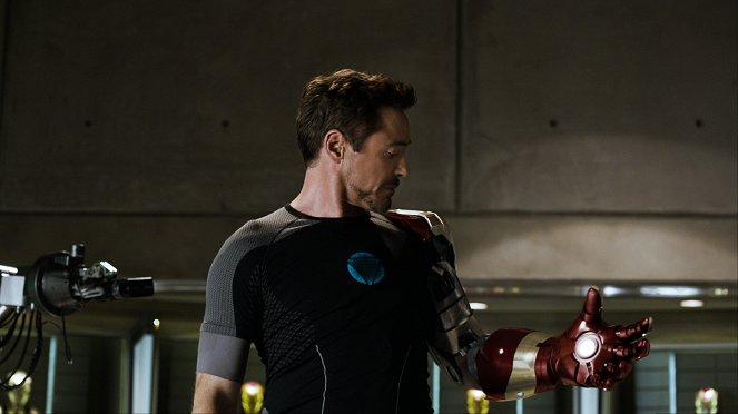 Iron Man 3 - Photos - Robert Downey Jr.