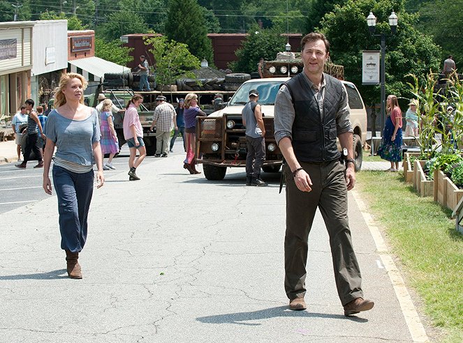 The Walking Dead - Walk with Me - Photos - Laurie Holden, David Morrissey