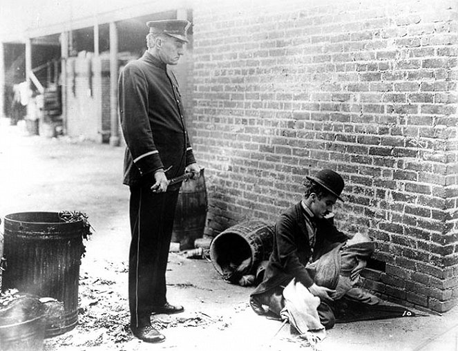 A kölyök - Filmfotók - Charlie Chaplin