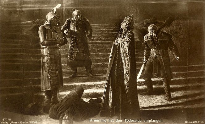 A Nibelungok II.: Kriemhilda bosszúja - Filmfotók - Margarete Schön