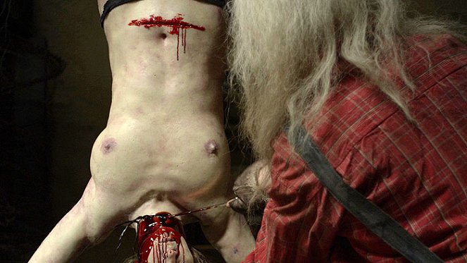 Pach krve 5: Krvavý masakr - Z filmu