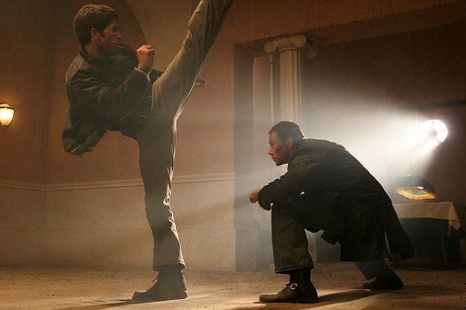 L'Empreinte de la vengeance - Film - Scott Adkins, Jean-Claude Van Damme