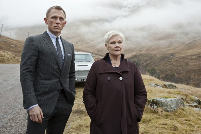 James Bond 007 – Skyfall - Filmfotos - Daniel Craig, Judi Dench