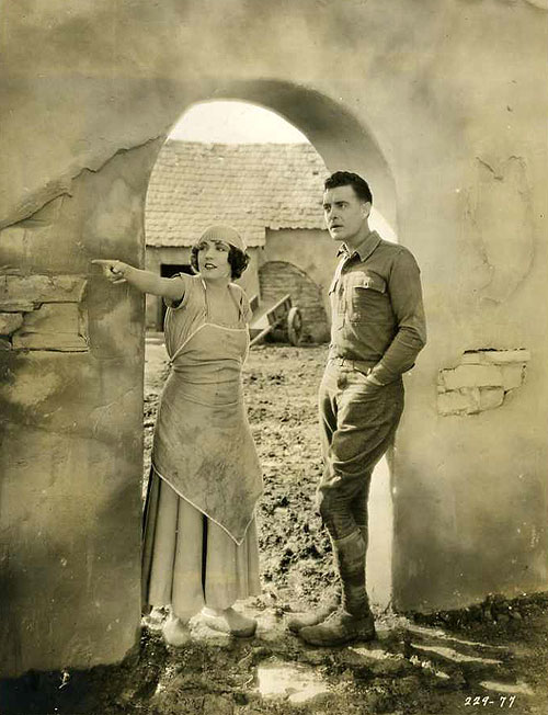 A nagy parádé - Filmfotók - Renée Adorée, John Gilbert