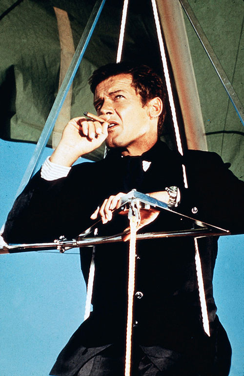 James Bond - Leben und sterben lassen - Filmfotos - Roger Moore