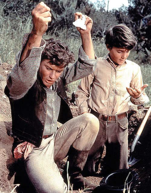 The Adventures of Bullwhip Griffin - Filmfotos - Roddy McDowall, Bryan Russell