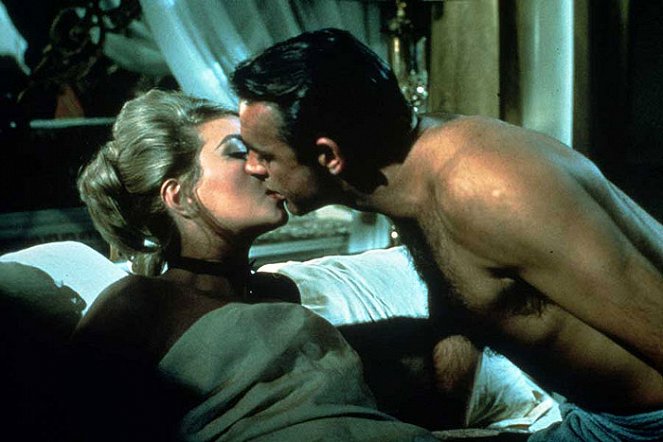 From Russia with Love - Van film - Daniela Bianchi, Sean Connery