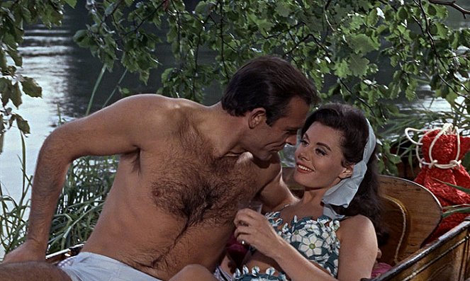 James Bond - Liebesgrüße aus Moskau - Filmfotos - Sean Connery, Eunice Gayson