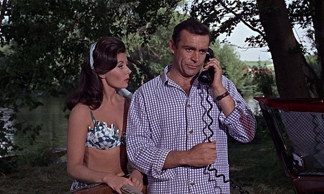 From Russia with Love - Van film - Eunice Gayson, Sean Connery