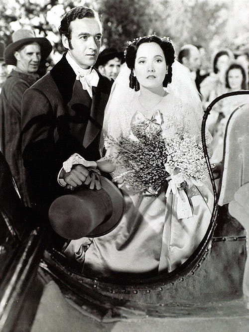 Üvöltő szelek - Filmfotók - David Niven, Merle Oberon