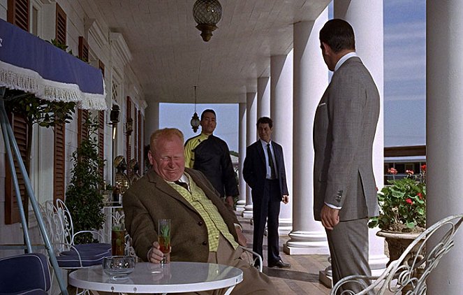James Bond 007 - Goldfinger - Filmfotos - Gert Fröbe, Michael Mellinger
