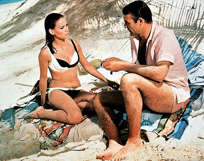 007 - Operação Relâmpago - Do filme - Claudine Auger, Sean Connery