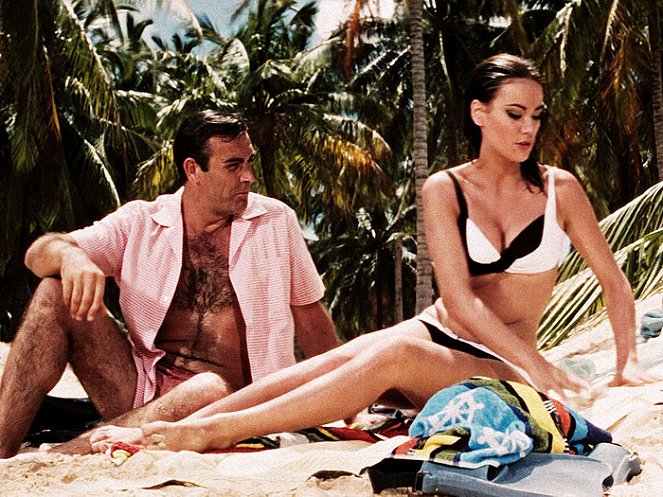 James Bond: Tűzgolyó - Filmfotók - Sean Connery, Claudine Auger