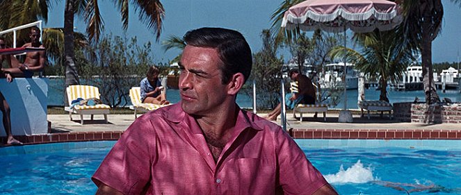James Bond: Tűzgolyó - Filmfotók - Sean Connery