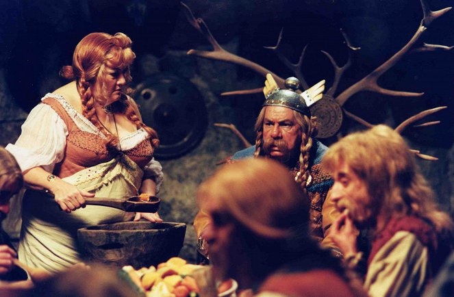 Asterix & Obelix gegen Caesar - Filmfotos - Marianne Sägebrecht, Michel Galabru