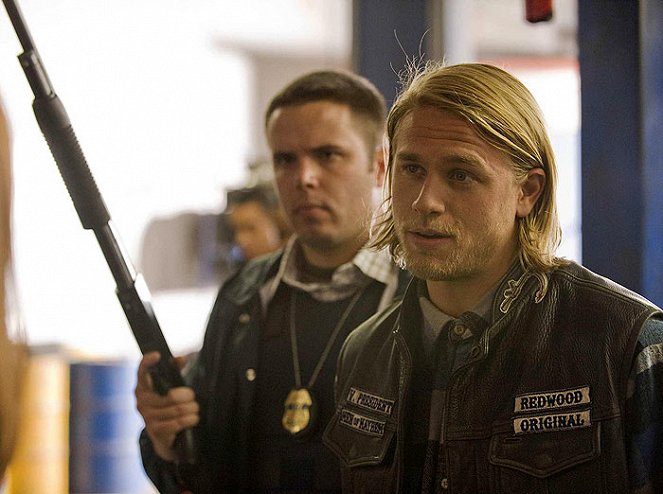 Kemény motorosok - Filmfotók - Charlie Hunnam