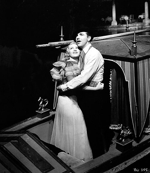 Broadway Gondolier - Van film - Joan Blondell, Dick Powell
