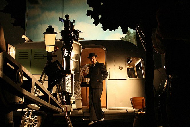 Magritte, le jour et la nuit - Van film - Charlie Dupont