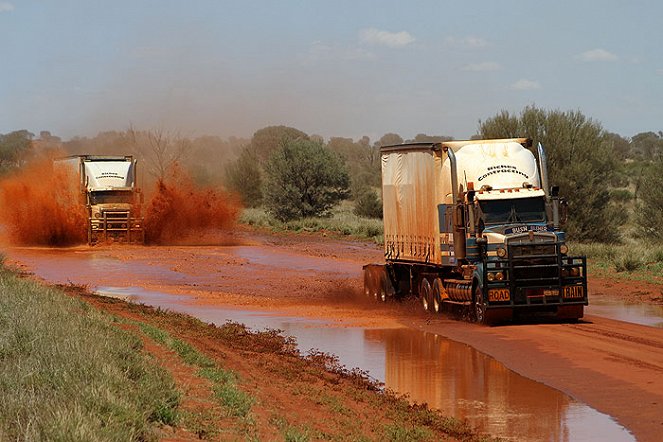 Outback Truckers - Van film