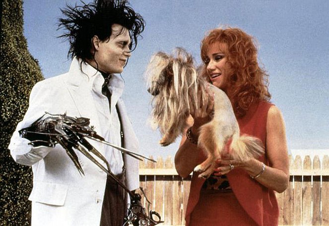 Edward mit den Scherenhänden - Filmfotos - Johnny Depp, Kathy Baker