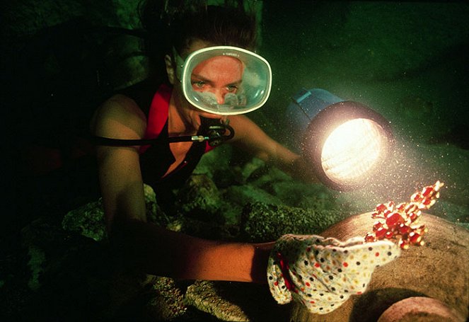 A mélység - Filmfotók - Jacqueline Bisset