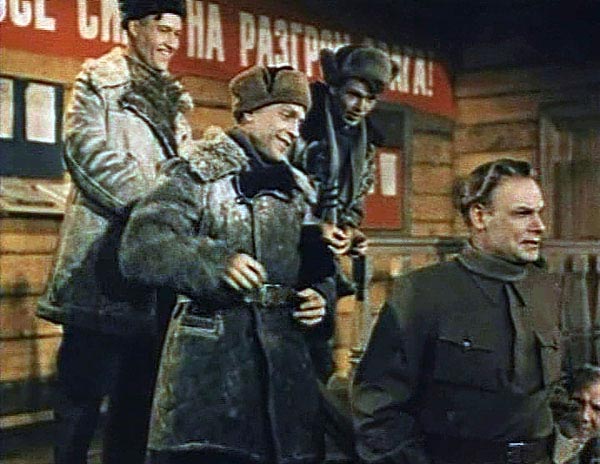 Daleko ot Moskvy - De la película - Sergei Stolyarov