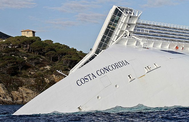 Costa Concordia Disaster: One Year On - Van film
