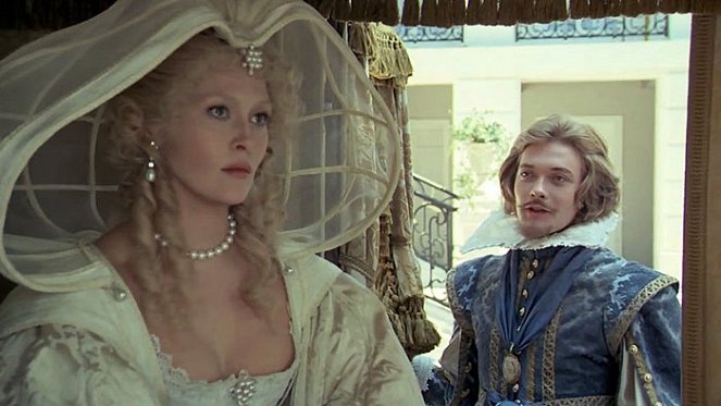 Os Quatro Mosqueteiros: A vingança de Milady - Do filme - Faye Dunaway, Simon Ward