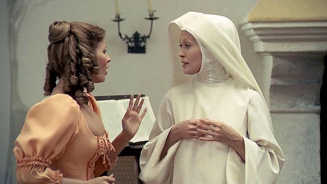 Os Quatro Mosqueteiros: A vingança de Milady - Do filme - Raquel Welch, Faye Dunaway