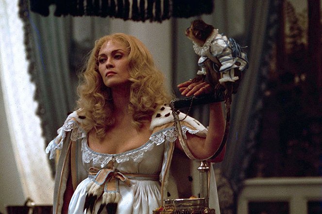 The Four Musketeers - Photos - Faye Dunaway