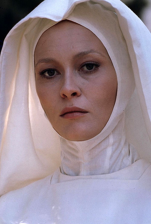 The Four Musketeers - Promo - Faye Dunaway