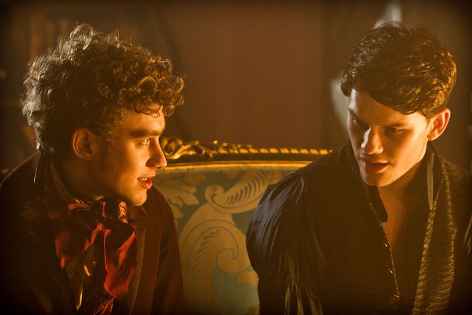 Great Expectations - Van film - Olly Alexander, Jeremy Irvine