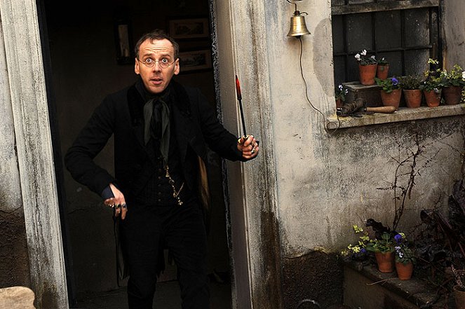 Great Expectations - Photos - Ewen Bremner