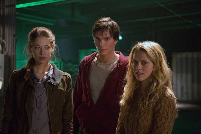 Warm Bodies - Film - Lio Tipton, Nicholas Hoult, Teresa Palmer