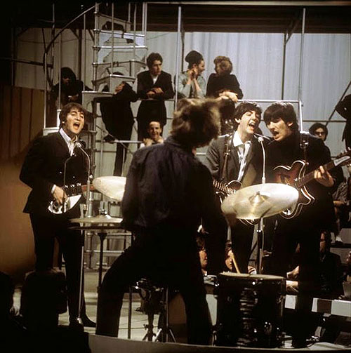 Around the Beatles - Filmfotók - John Lennon, Paul McCartney, George Harrison