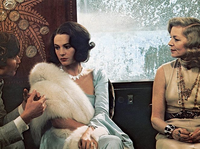 Asesinato en el Orient Express - De la película - Michael York, Jacqueline Bisset, Lauren Bacall