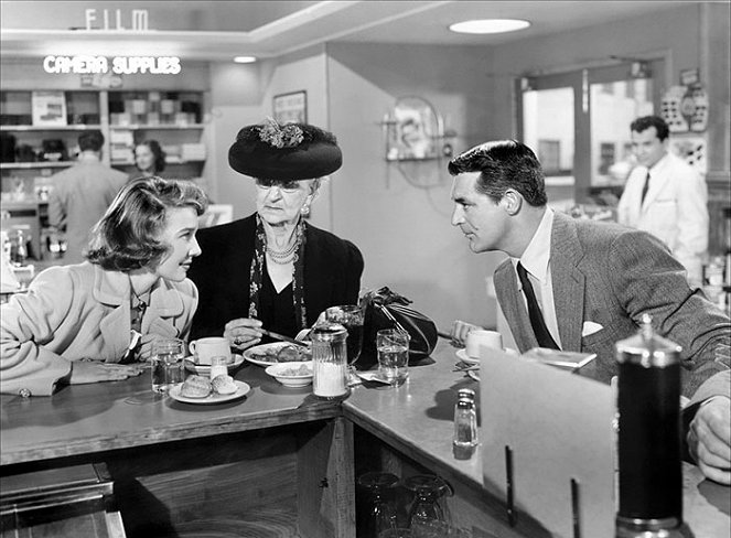 Jedes Mädchen müßte heiraten - Filmfotos - Betsy Drake, Cary Grant