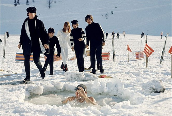 Segítség! - Filmfotók - John Lennon, Paul McCartney, Mal Evans, Ringo Starr, George Harrison
