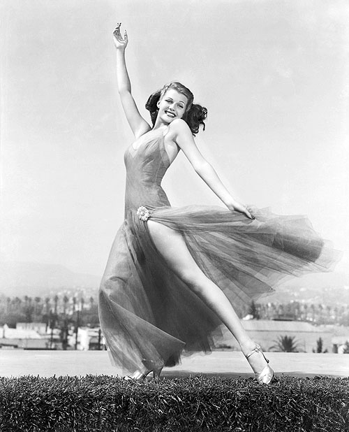 Táncoslábú rekruták - Promóció fotók - Rita Hayworth