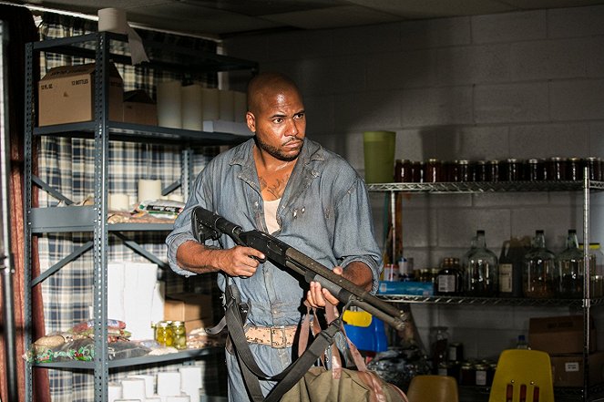 The Walking Dead - Made to Suffer - Photos - Vincent M. Ward