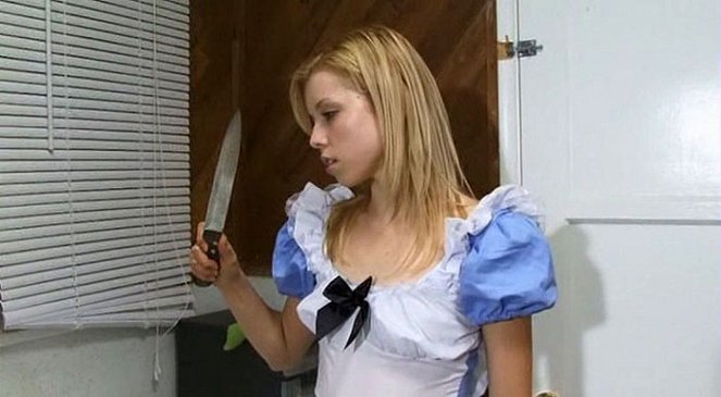 Alice in Murderland - Z filmu - Malerie Grady