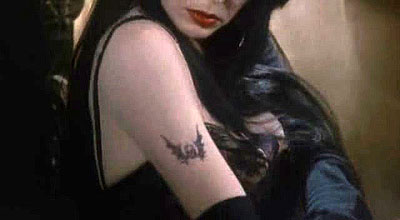 Elvira, reina de las tinieblas - De la película